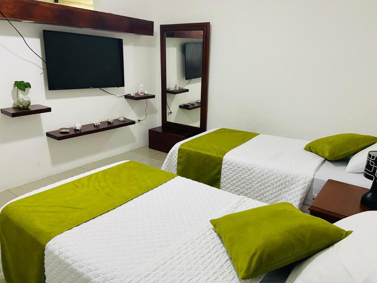 Carpao Lodging Galapagos Пуэрто-Айора Экстерьер фото